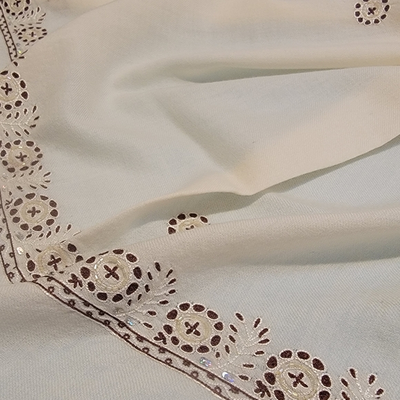 Cream color pure fine wool embroidered with mirror work large shawl. - Picture 5 of 8